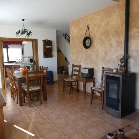 Villa El Carro Del Abuelo à Villovela de Pirón Extérieur photo